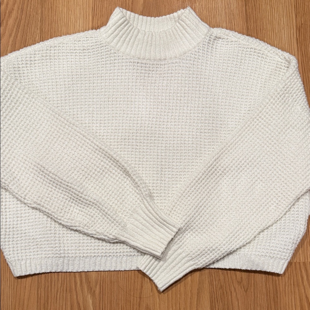 Hollister Cream Turtleneck Sweater